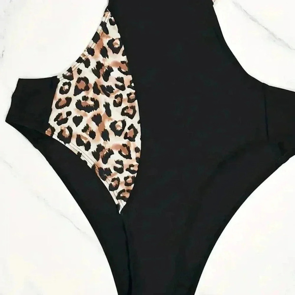 Halter Neck High Cut Bathing Suit (Color: Mixed Color) - Picture 3 of 3